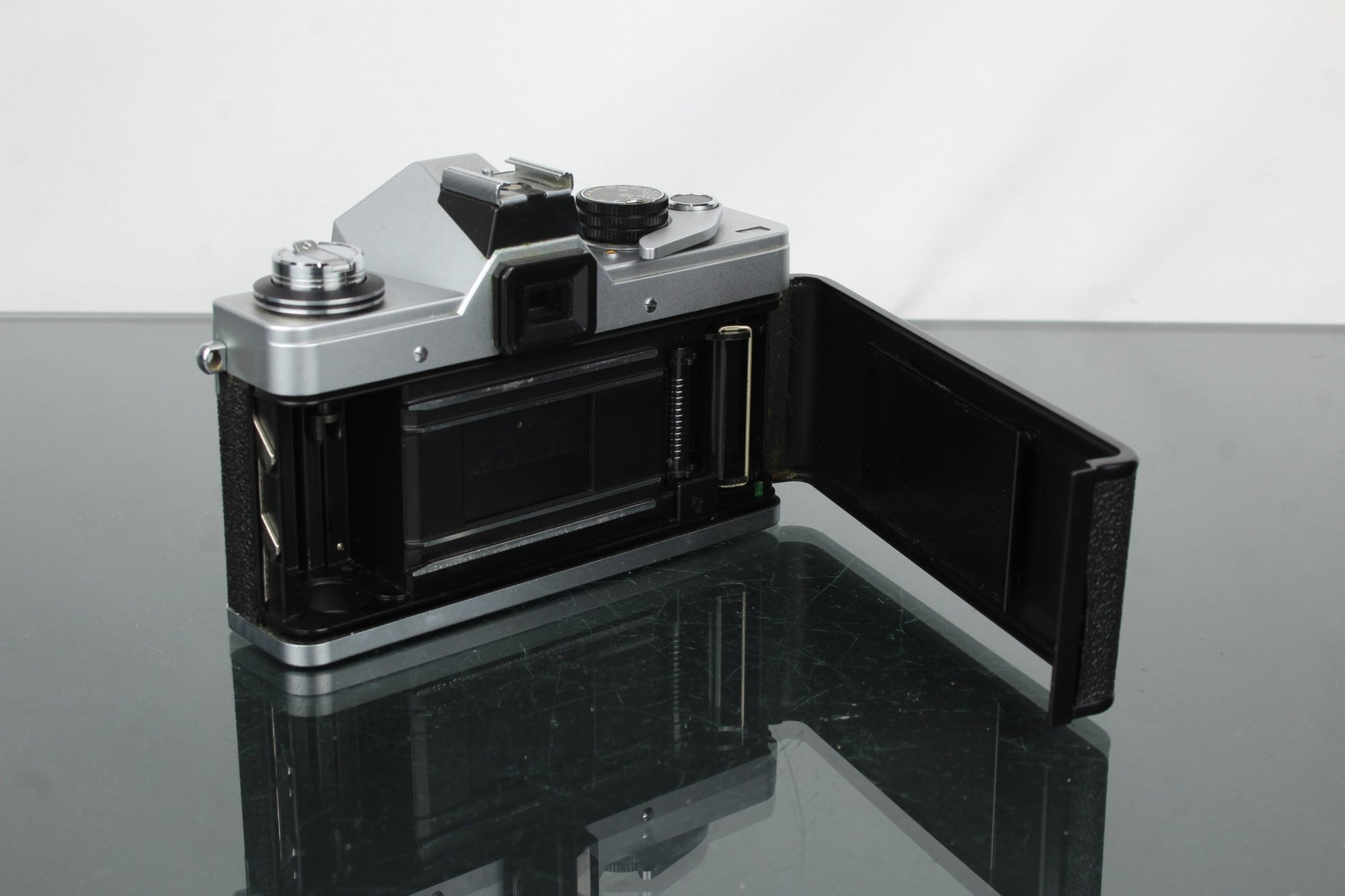 Praktica L + Domiplan 2.8/50 - Dutch|Thrift