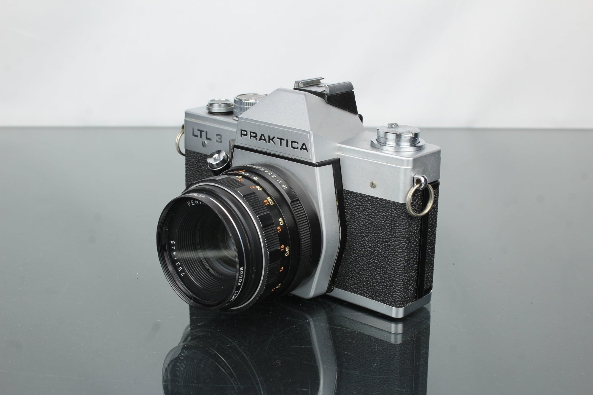 Praktica LTL 3 + Pentacon Auto 1:8/50 - Dutch|Thrift