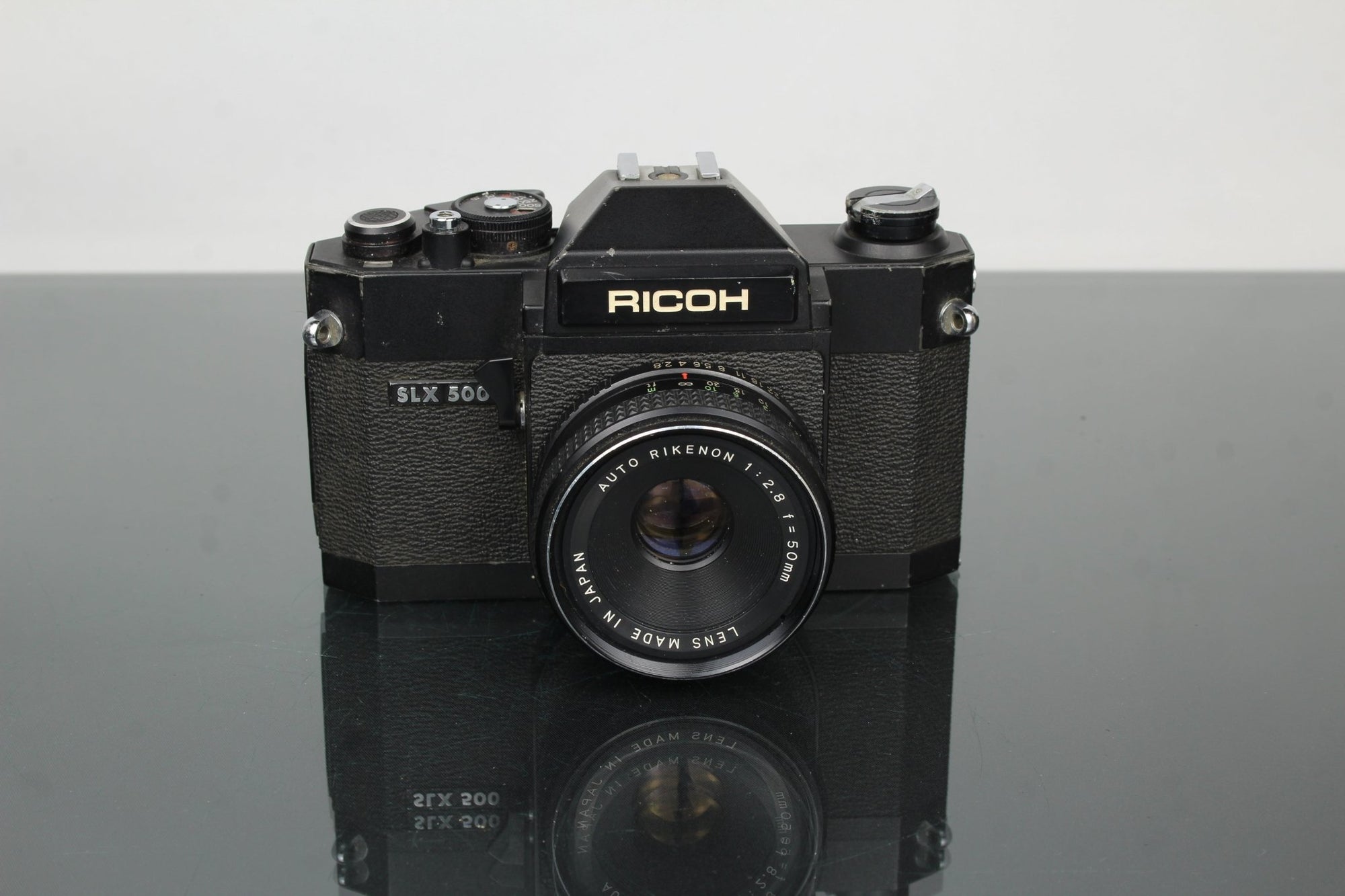 Ricoh SLX 500 + 50mm 2.8 Auto Rikenon lens - Dutch|Thrift