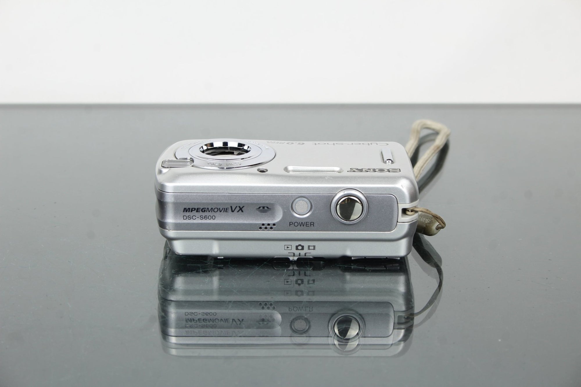 Sony Cyber - shot DSC - S600 - Dutch|Thrift