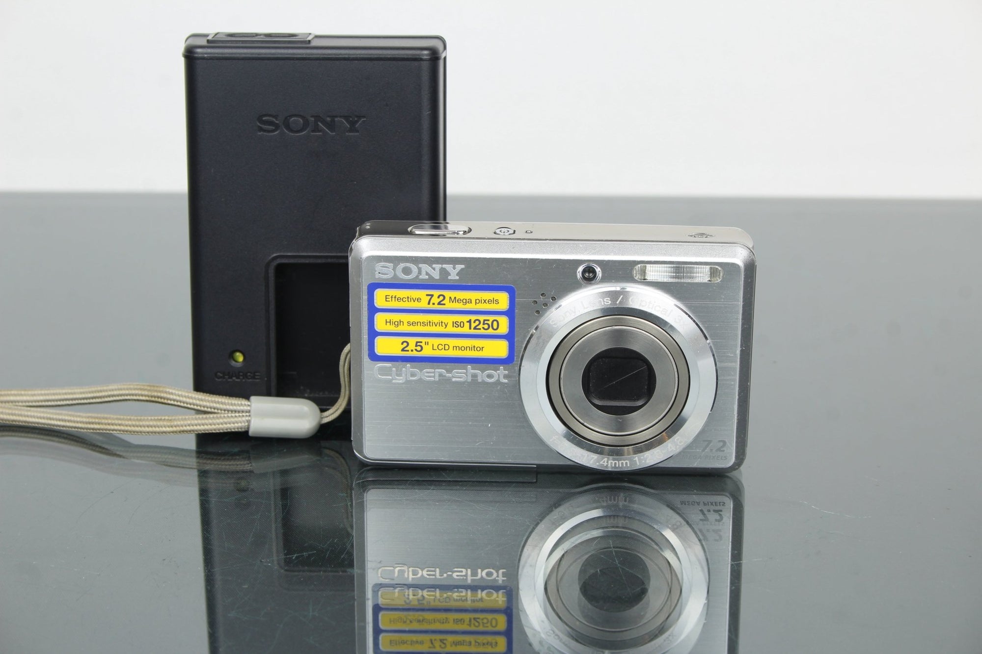 Sony Cyber - Shot DSC - S750 - Dutch|Thrift