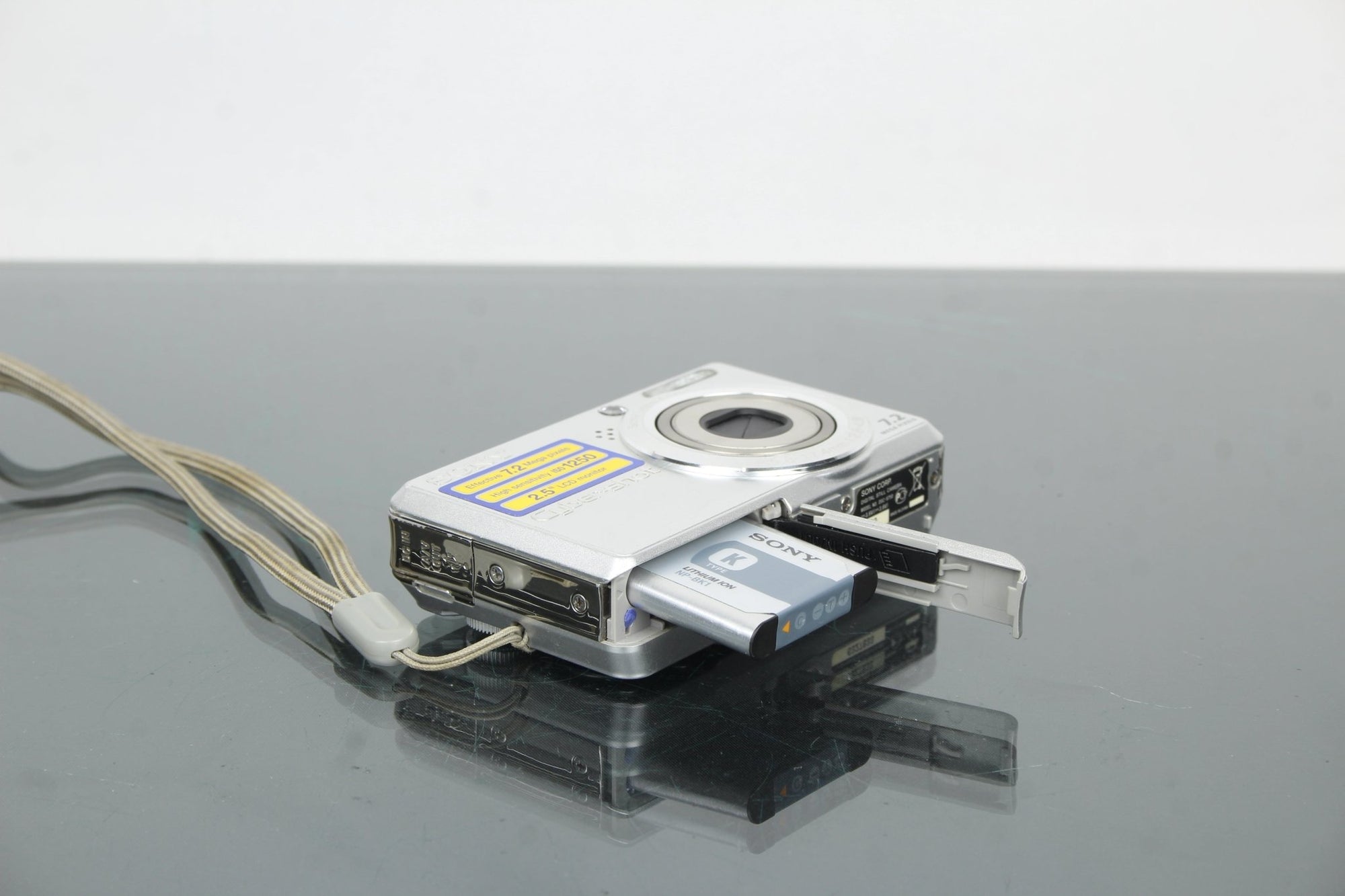 Sony Cyber - Shot DSC - S750 - Dutch|Thrift