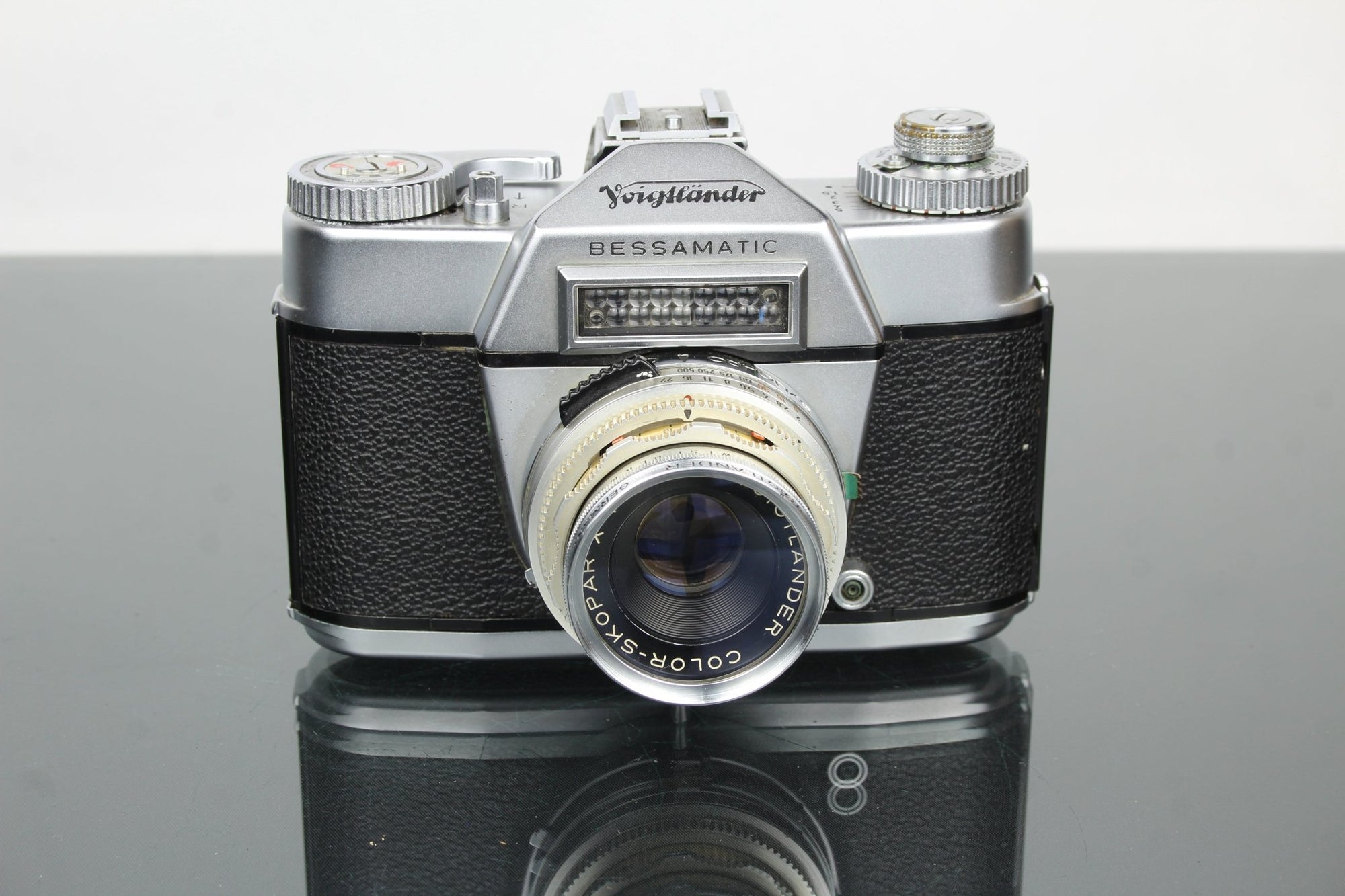 Voigtlander Bessamatic + 50mm f/2.8 Color - Skopar lens - Dutch|Thrift