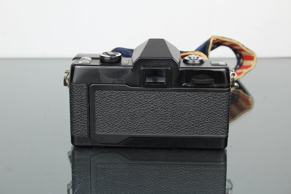 Yumica RFX - 1 + 2.8 40mm Yumica lens - Dutch|Thrift