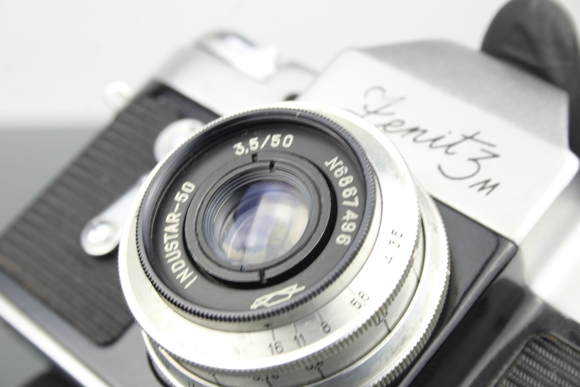 Zenit 3M + Industar - 50 50mm f/3.5 M42 lens - Dutch|Thrift